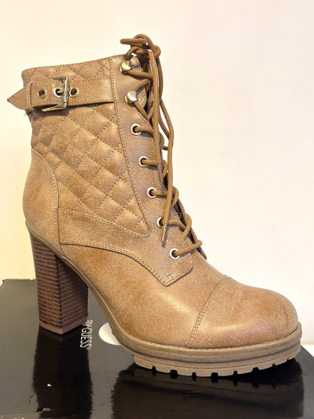 G GUESS Platform Heel Ankle Booties Chunky Block Heel Quilted Tan Womens 10 NIB